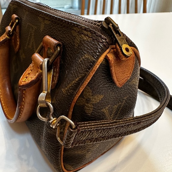 LV Vintage Nano Speedy - Picture 5 of 17